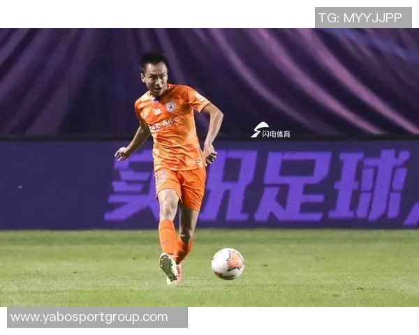 泰山中卫洛佩斯对抗表现不佳奥斯卡强势突破致失球