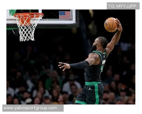 凯尔特人开季遭遇三连败杰伦布朗表现抢眼场均近30分